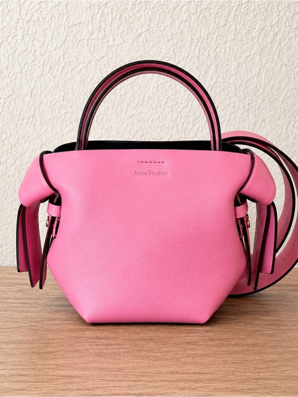 ✨ Acne Studios Musubi Micro Bubble Pink Leather Crossbody Satchel Rare Color ✨
